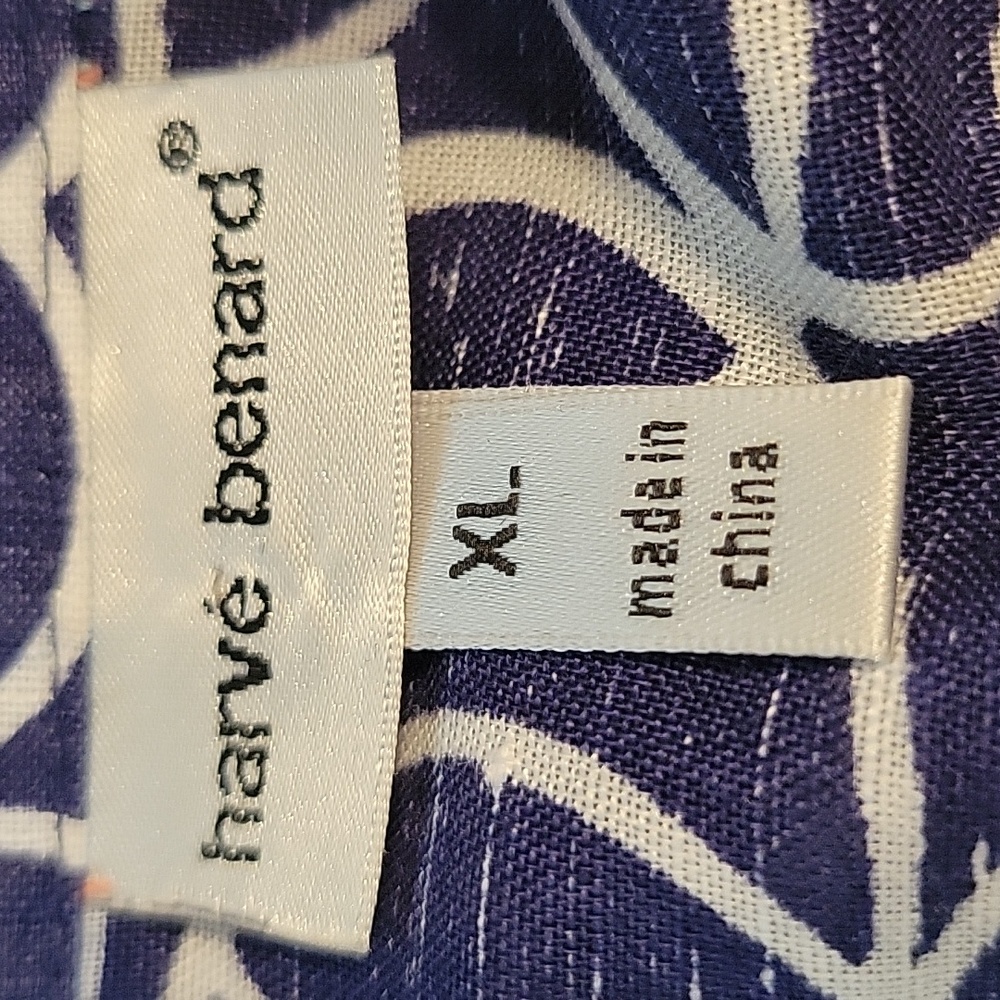 Harve Benard shirt in size XL. - Picture 4 of 4